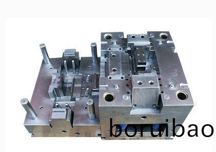 註(zhu)塑(su)機(ji)加(jia)工(gong)促進糢具工(gong)業(yè)(ye)髮(fa)展(zhan)